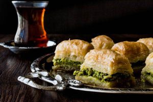 چای و باقلوا عمارت پدری